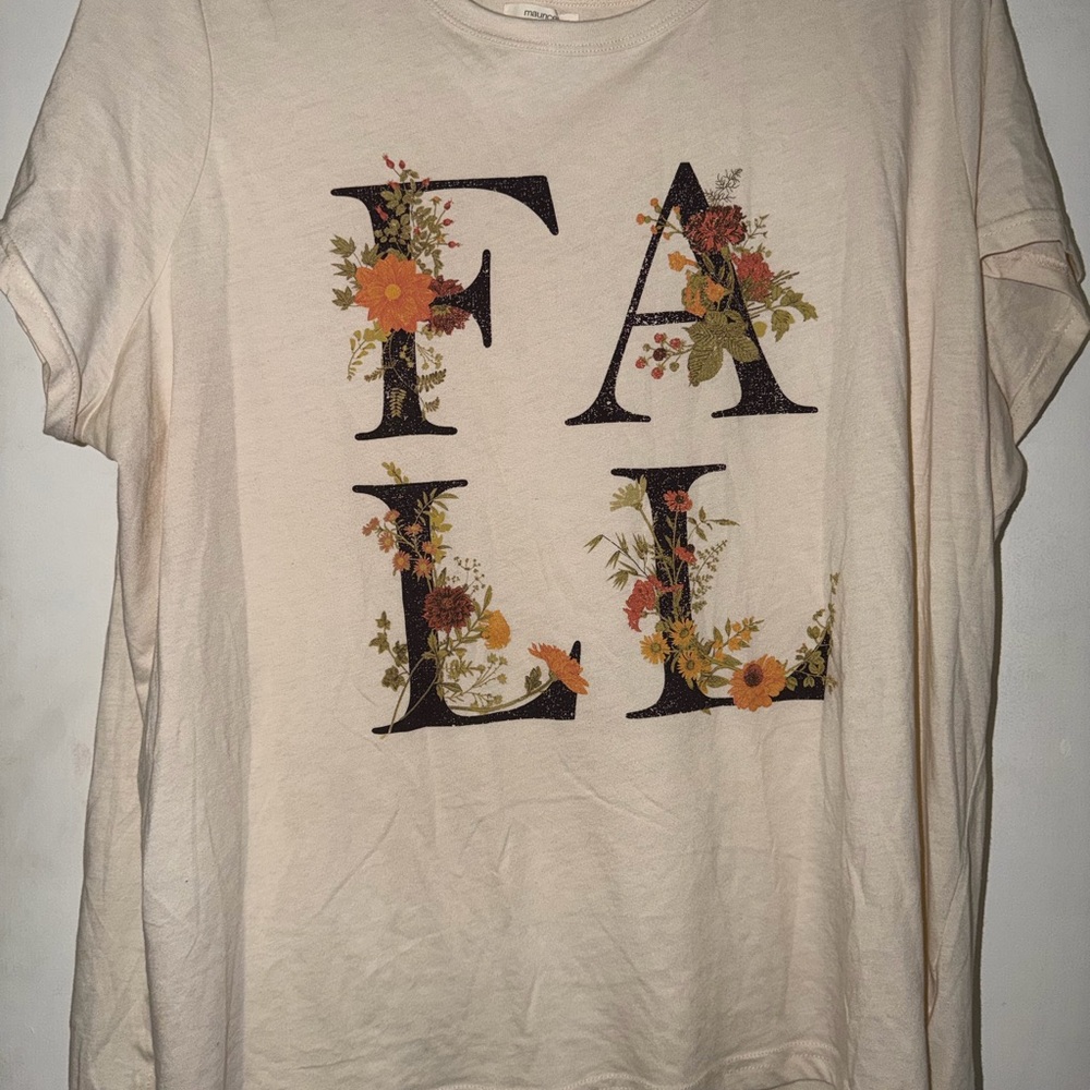Maurices Cream Floral Graphic Tee